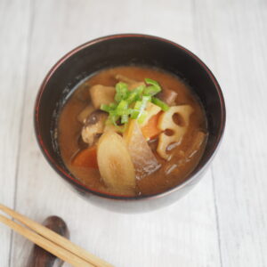 こぼれ梅でほっこり粕汁