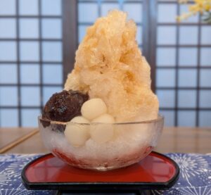 発酵食レストランで「みりん（愛櫻）蜜と味噌シロップの発酵ふわふわかき氷」